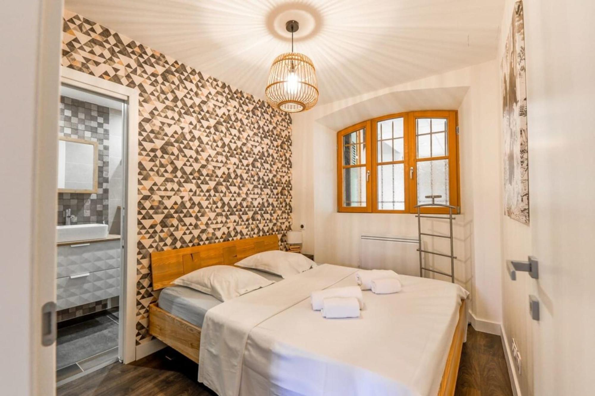 3-Star Rated Apartment In The Heart Of The Old Town With A View 안시 외부 사진
